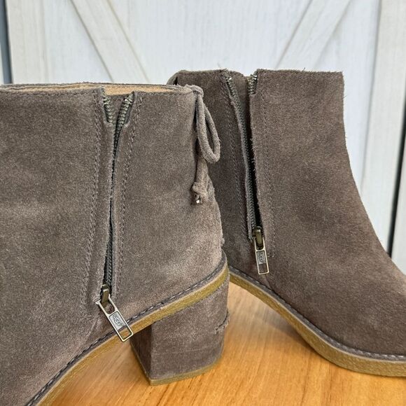Ugg Corinne Suede Heeled Ankle Boot Taupe Brown Womens Size 7 1095793 - Picture 10 of 13